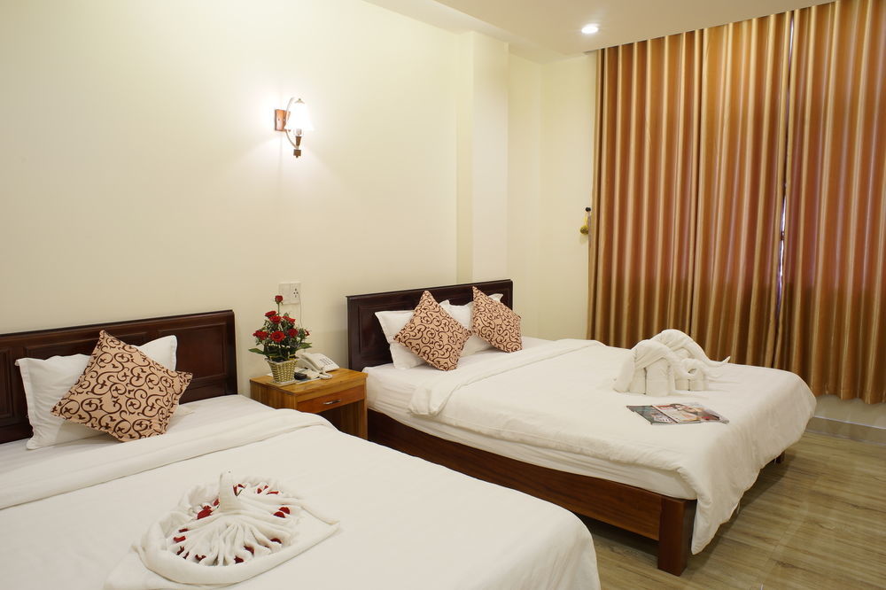 La Maison Danang Beach Hotel Екстериор снимка